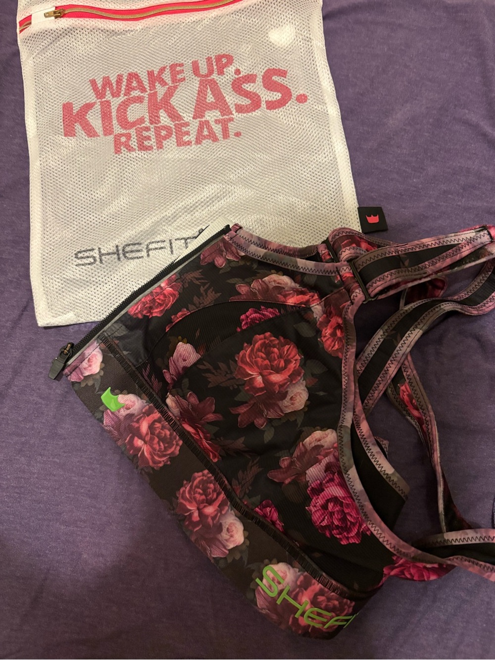 NWOT SHEFIT Ultimate Pink/black Floral Print bra and Mesh Bag size 1 Luxe